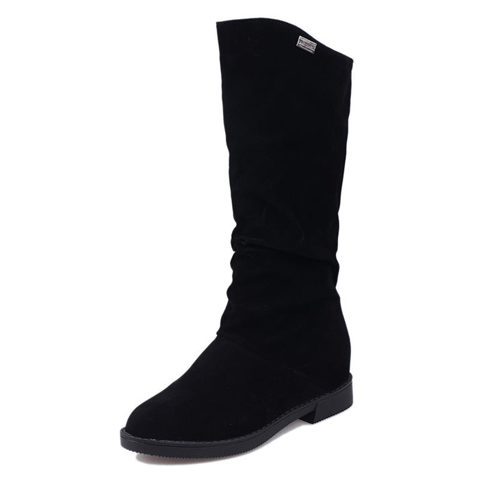 Botas de forro polar y realce interior de color puro.