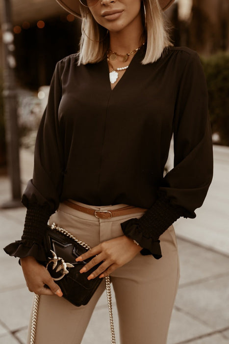 Camisa feminina com punhos simples de cor pura embelezada com decote em V