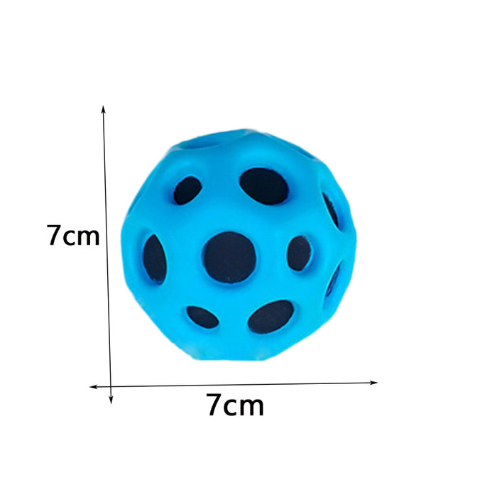 Bola con orificio para niños, pelota hinchable suave, anticaída, forma de luna, pelota hinchable porosa, juguete para interior y exterior, diseño ergonómico