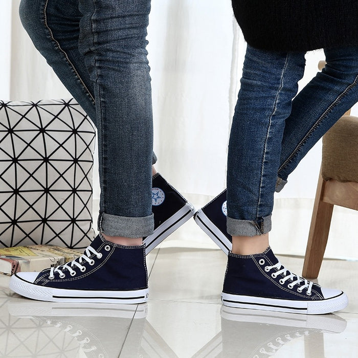 Zapatos de lona de alta calidad para hombre de las cuatro estaciones, zapatos de tablero para estudiantes transpirables coreanos a la moda, nueva moda
