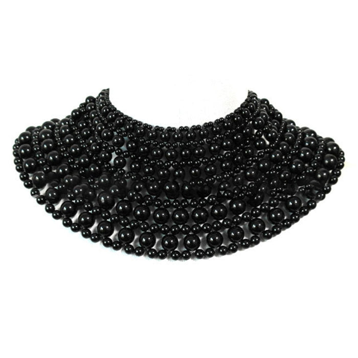 Handgestrickte Kleidung Schmuck Shooting Perlenschal
