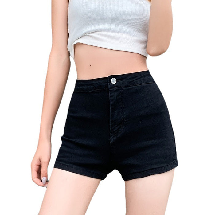 Sexy Butt-lifting Hottie trägt kurze Shorts