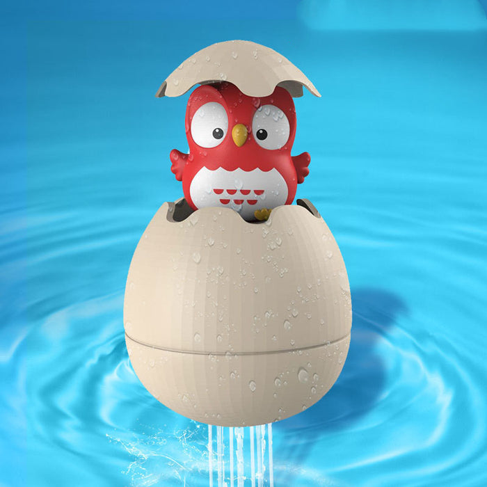 Badedusche und Baby-Plastikspielzeug