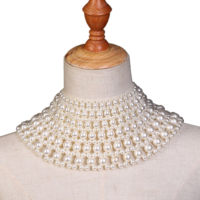 Handgestrickte Kleidung Schmuck Shooting Perlenschal