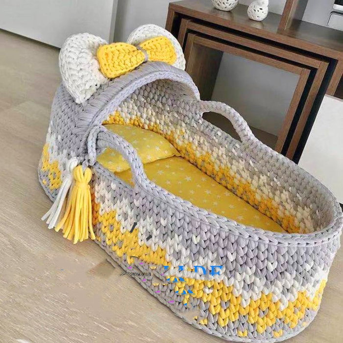 Babybett gewebtes Material Paket fertiges Produkt