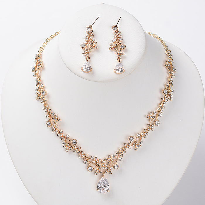 Halskette und Ohrstecker Modeschmuck Set für Frauen